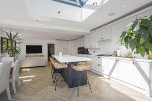 Photo 32- click for photo gallery